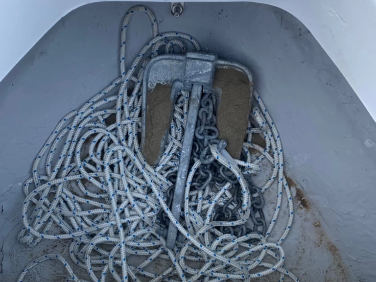 Hire Motorboat tancredi with a boat licence