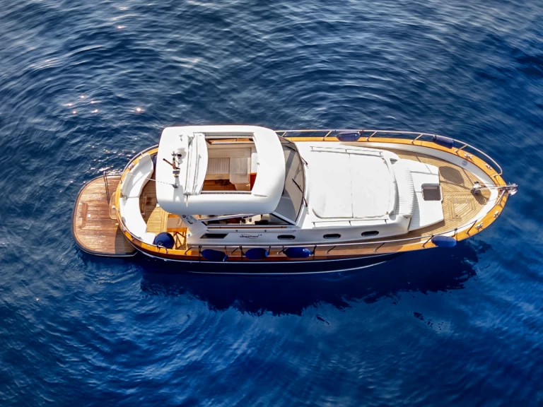 Yacht hire Massa Lubrense cheap Apreamare 11