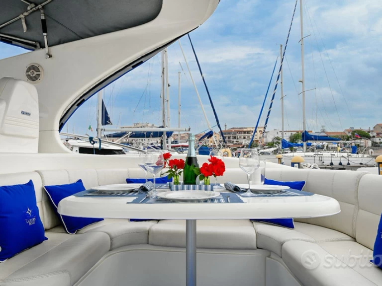 Sealine Sealine S 41 charter bareboat or skippered in  Puntone