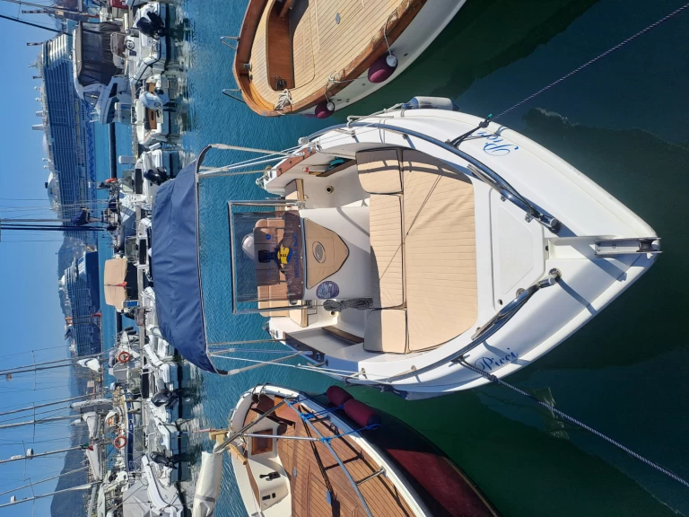 Yacht hire Porto Mirabello cheap MISTRAL 17 