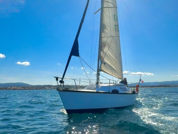 Hire Sailboat Dufour with a boat licence