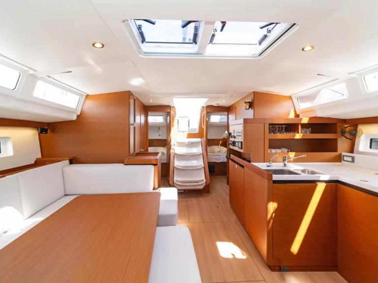 Sailboat hire in Agios Nikolaos - Jeanneau Sun Odyssey 490
