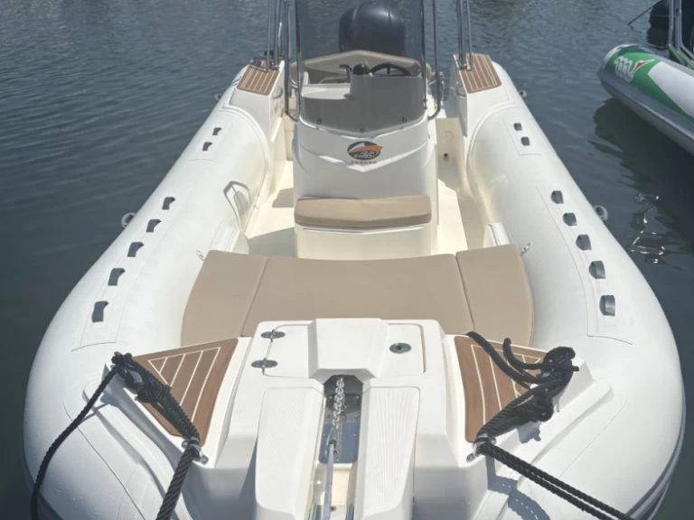 Hire RIB with or without skipper Capelli Porto-Vecchio