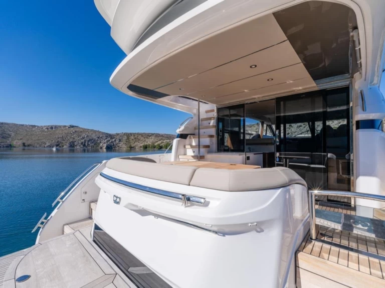 Hire Luxury Yacht with or without skipper Princess Antibes