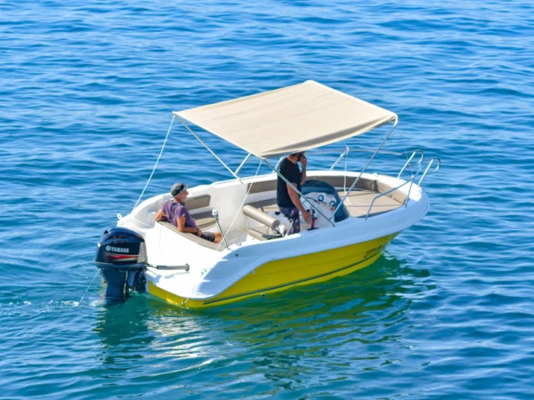Motorboat to hire Hvar at the best price