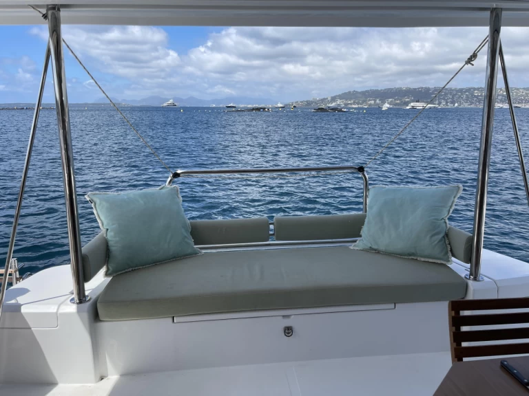 Charter a Bali Catamarans Bali 4.2 in Bas du Fort on Samboat