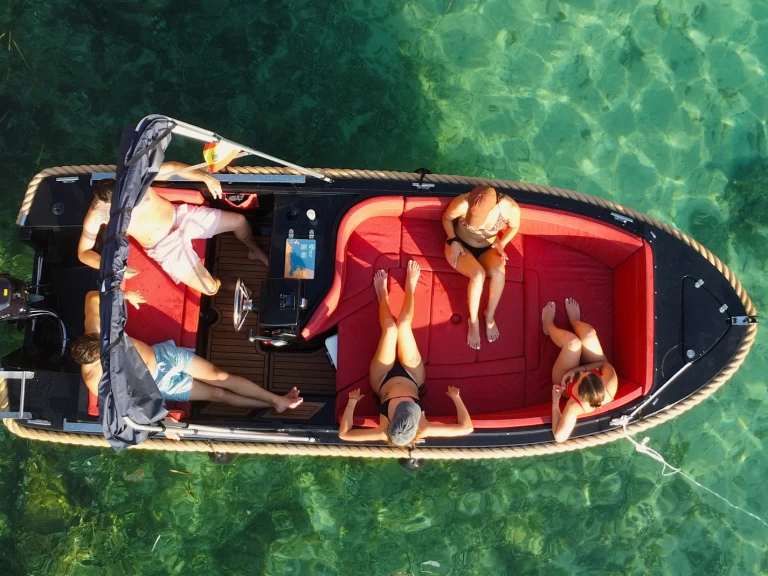 Yacht hire Sant Antoni de Portmany cheap 525