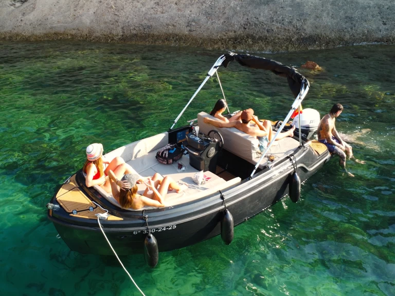 Charter a AQUA51 550 in Sant Antoni de Portmany on Samboat