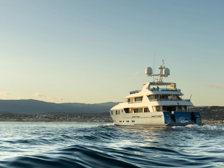 Yacht charter Cannes - Concept-Marine Custom tri-deck 42 Metre on SamBoat