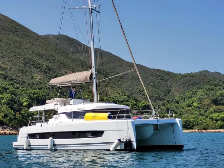 Catamaran to hire Primošten at the best price
