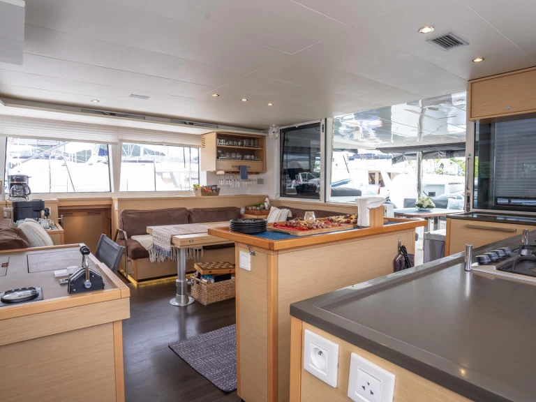 Catamaran to hire Alimos at the best price
