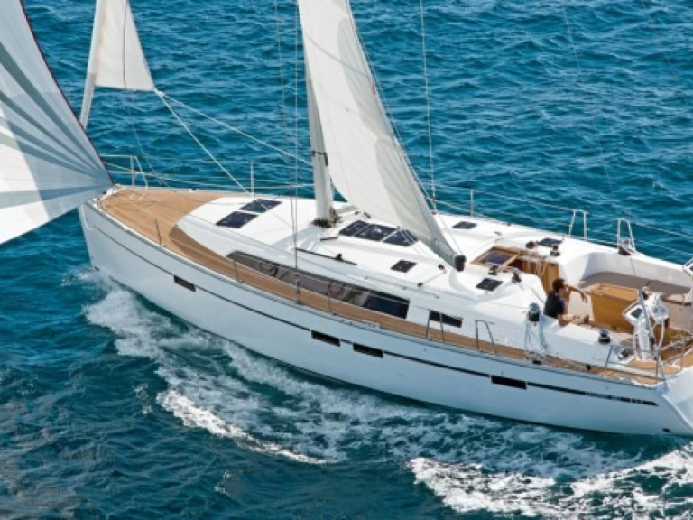 Sailboat hire in Fethiye - Bavaria Cruiser 46