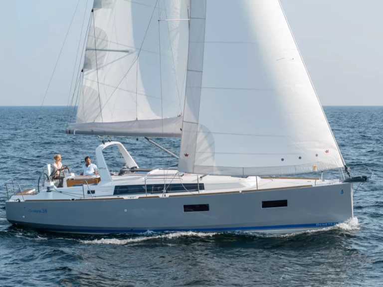 Sailboat hire in Procida - Bénéteau Oceanis 38