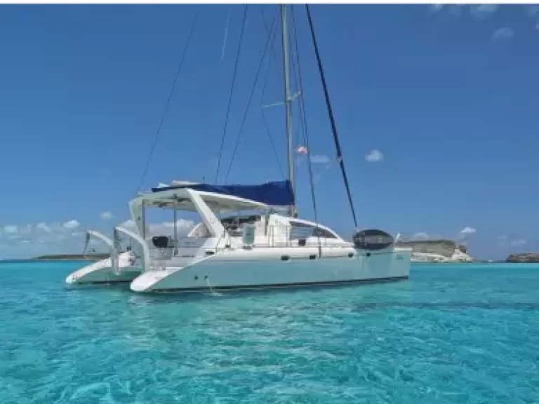 Yacht hire Fethiye cheap Leopard 4300