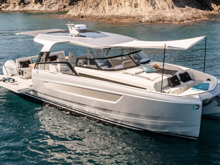 Yacht charter Saint-Raphaël - YOT YOT 36 on SamBoat