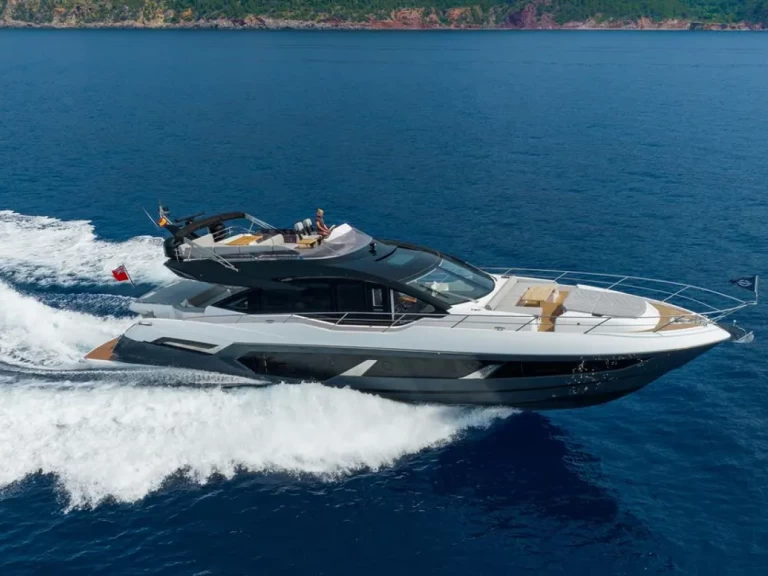 Luxury Yacht hire in Alimos - Sunseeker Sunseeker 75 Yacht