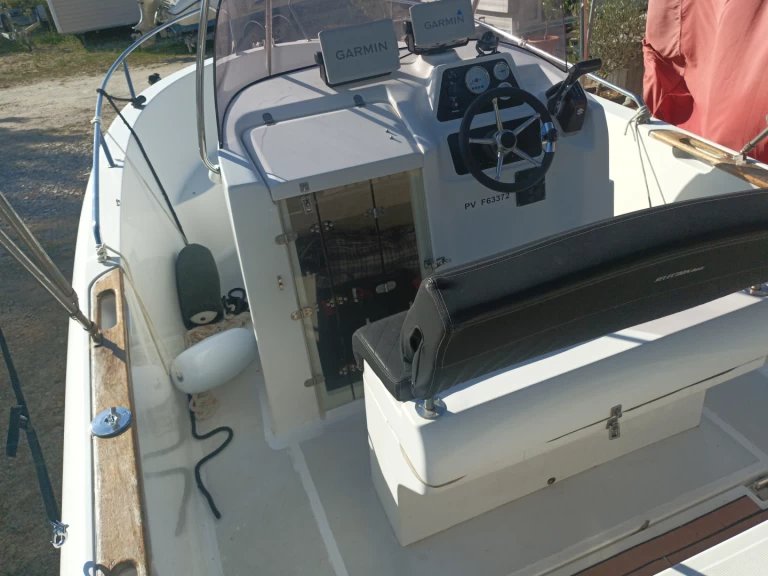 Motorboat hire in Saint-Denis-d'Oléron - Selection-Boats Aston 21