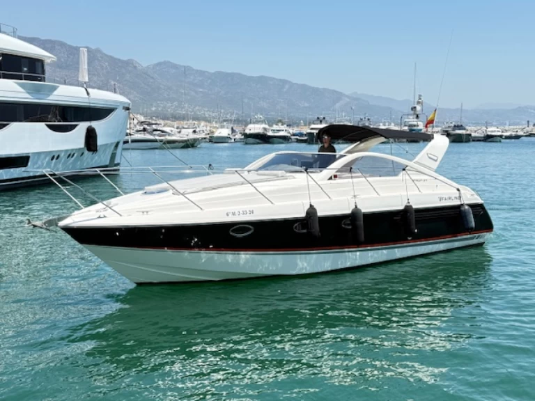 Charter a Fairline Targa 37 in Marbella on Samboat