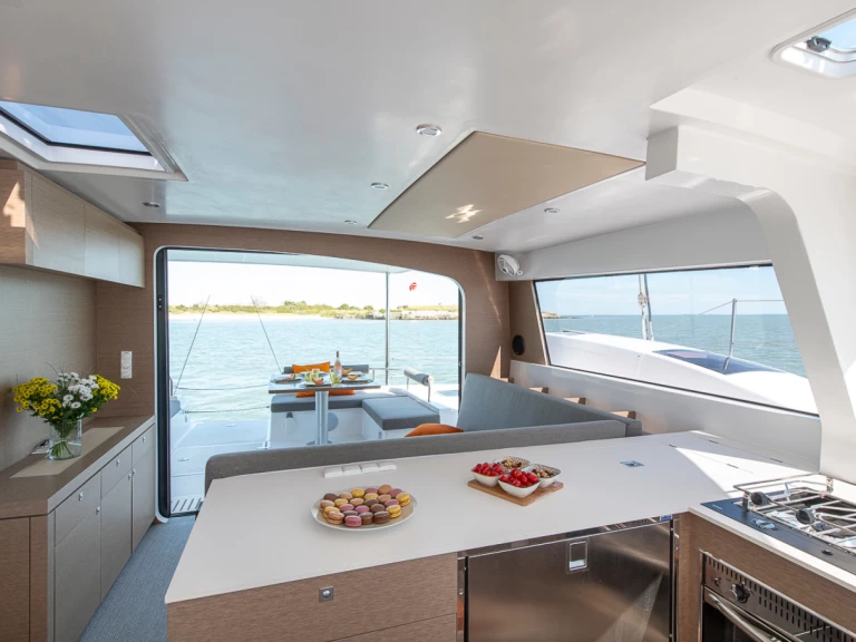 Hire Catamaran Neel with a boat licence