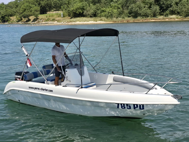 Hire Motorboat Holiday with a boat licence