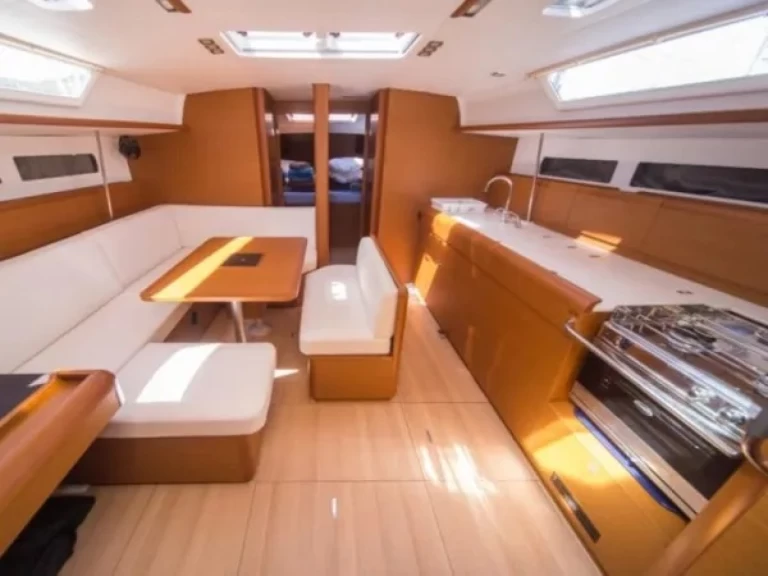Yacht hire Alimos cheap Sun Odyssey 479