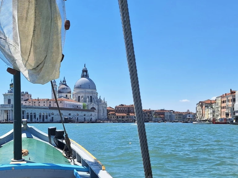 Charter a Amadi Bragozzo in Venice on Samboat