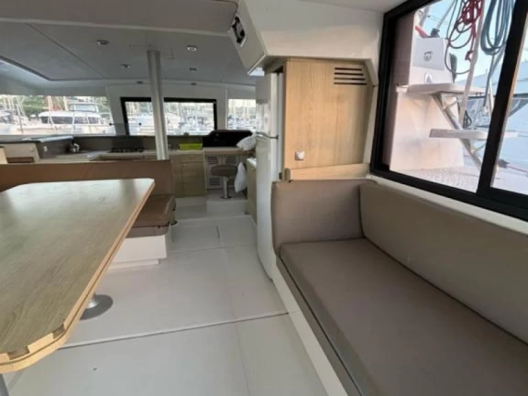 Hire Catamaran Catana with a boat licence
