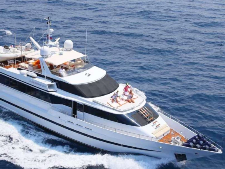 Hire Luxury Yacht with or without skipper Heesen Barcelona