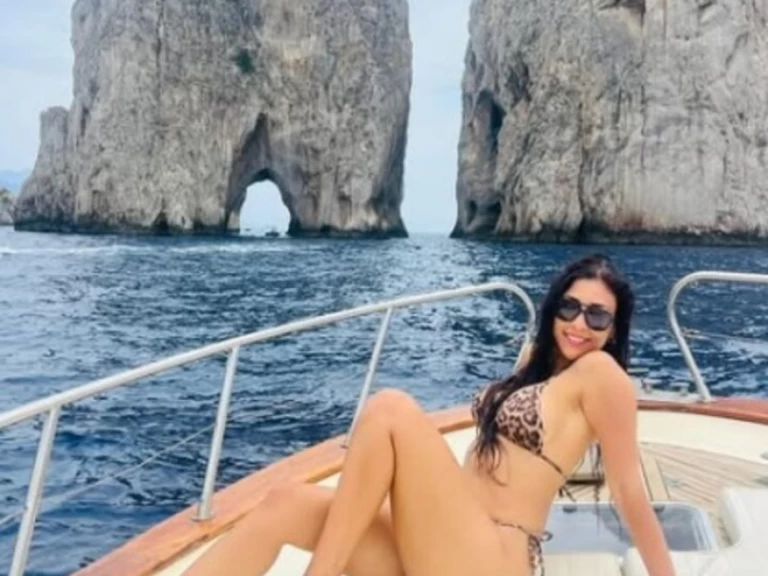 Hire Motorboat with or without skipper Fratelli Aprea Capri