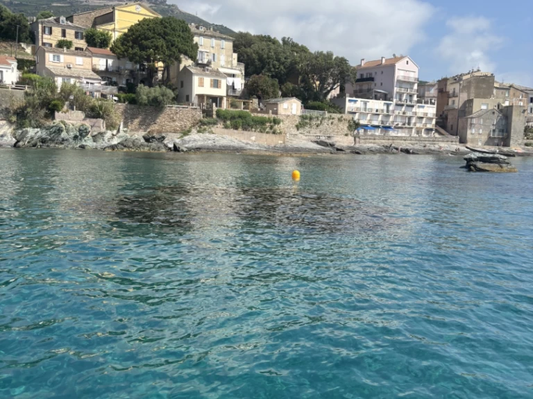 Motorboat hire in Bastia Ferry Port - Jeanneau Cap Camarat 5.1