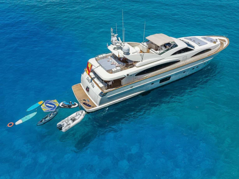 Hire Luxury Yacht with or without skipper Astondoa Sant Antoni de Portmany