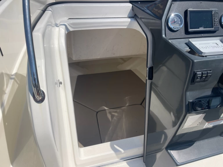 Yacht charter La Madrague - Quicksilver Activ 675 Open on SamBoat