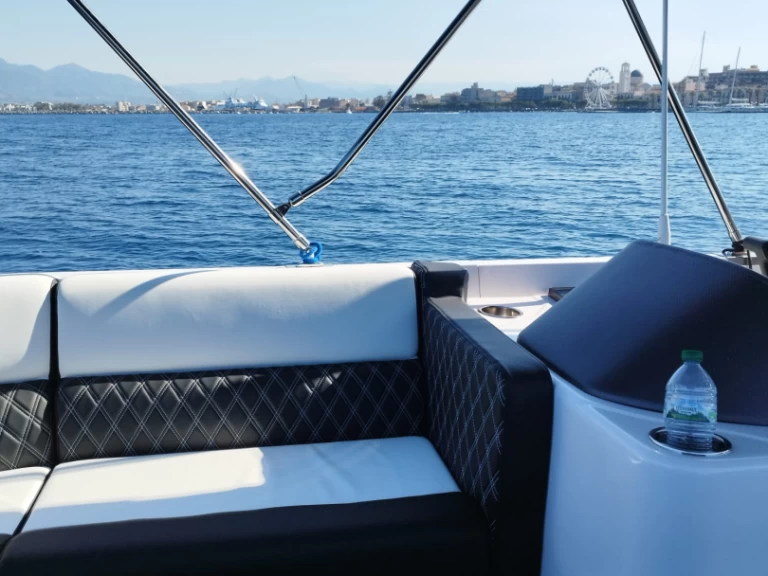 Yacht charter Giardini-Naxos - Swiss-Boat/Italy Boat Funlounger 8.5 on SamBoat