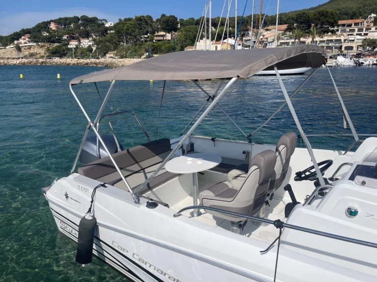 Motorboat to hire La Madrague at the best price