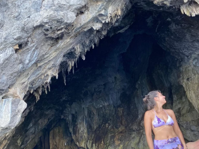 Hire Motorboat Apreamare with a boat licence