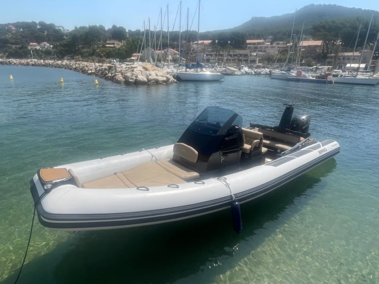 Charter a Brig Eagle 8 in La Madrague on Samboat