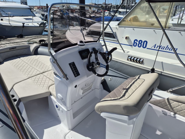 Hire a Salpa Salpa Soleil 18 Arcachon