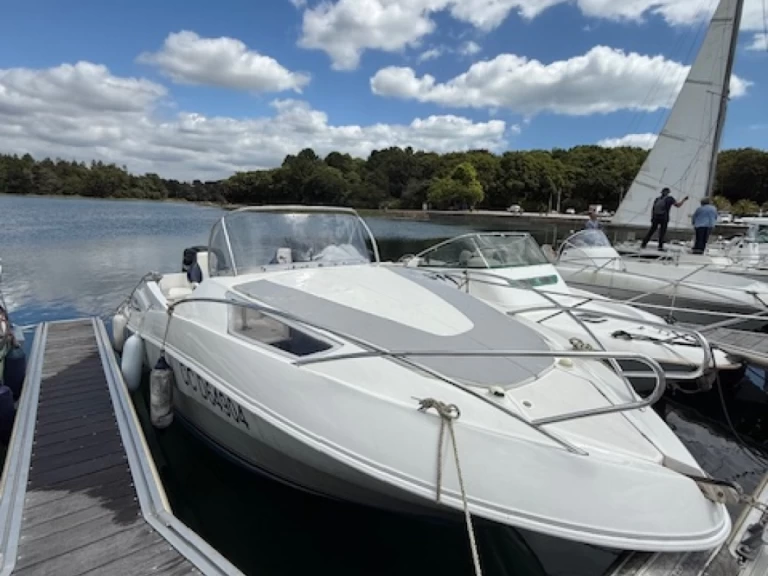 Motorboat to hire Bénodet at the best price