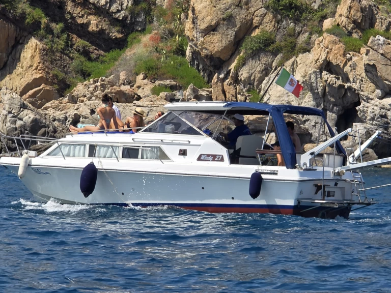 Hire a Windy Windy 27 CC Porto di Cefalù