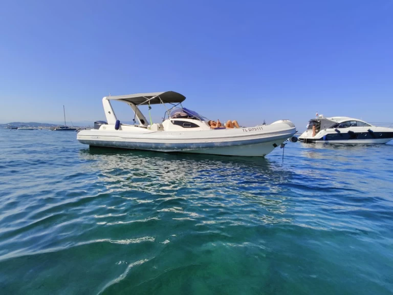 Marco E-Motion 29’ charter bareboat or skippered in  Mandelieu-la-Napoule