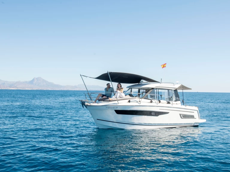 Yacht charter Alicante - Jeanneau Merry Fisher 895 Cruiser on SamBoat