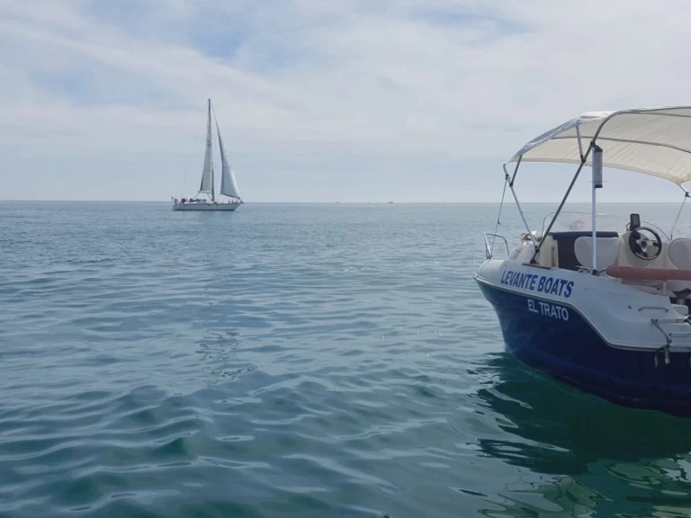 Yacht hire Torrevieja cheap 470 Cruiser