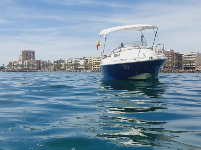 Motorboat hire in Torrevieja - Quicksilver 470 Cruiser