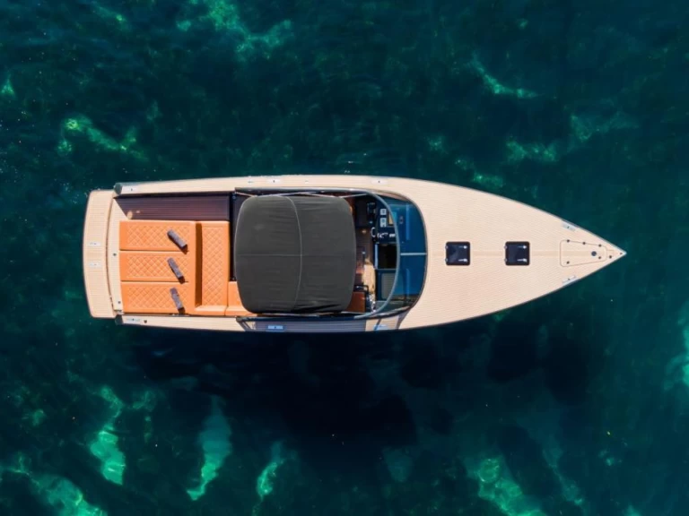 Hire a VanDutch VanDutch 40 Saint-Jean-Cap-Ferrat
