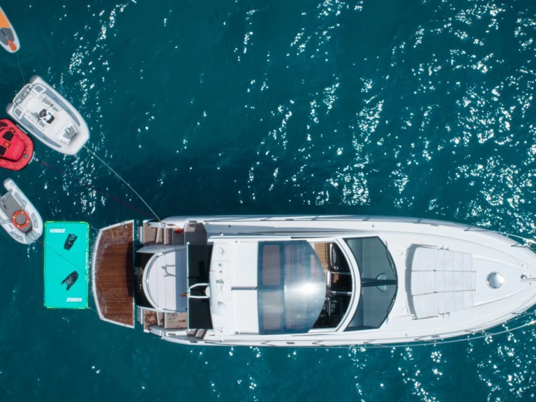Motorboat to hire Cannes at the best price