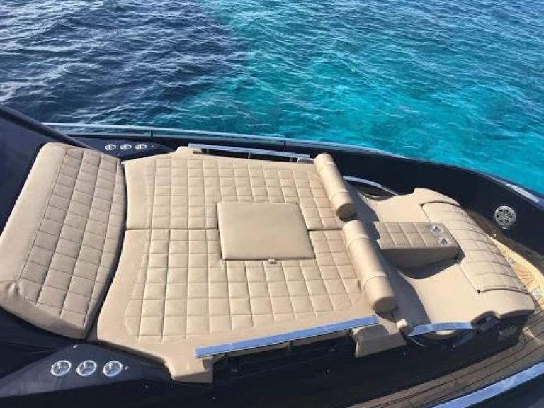 Hire Motorboat Sacs with a boat licence