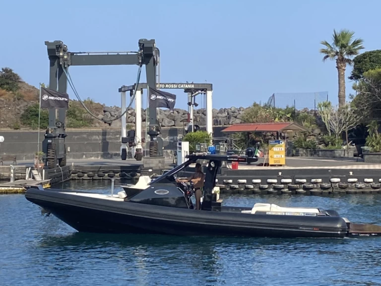 Hire RIB Magazzu with a boat licence