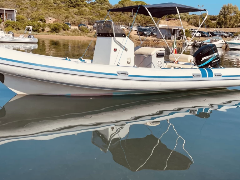 Hire a Northstar 255RT  Palau