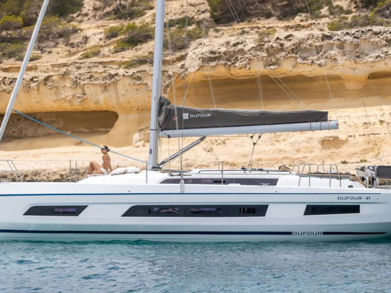 Hire Sailboat Dufour with a boat licence