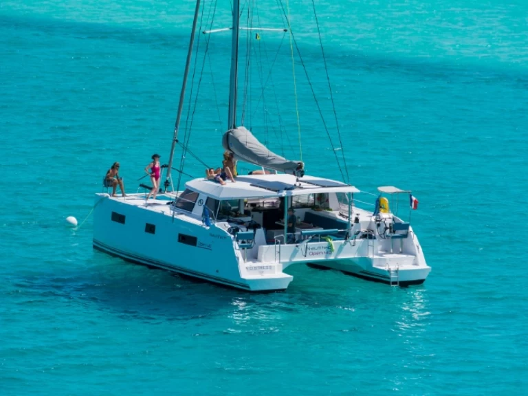Hire Catamaran Nautitech with a boat licence